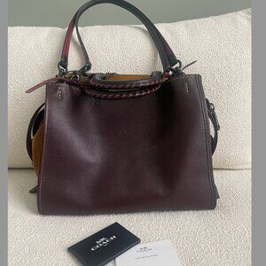 COACH Rogue 30 in Oxblood